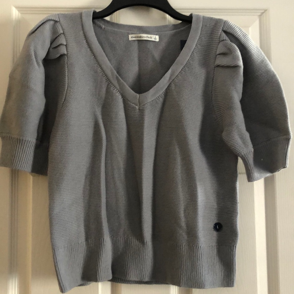 Abercrombie NWT spring sweater